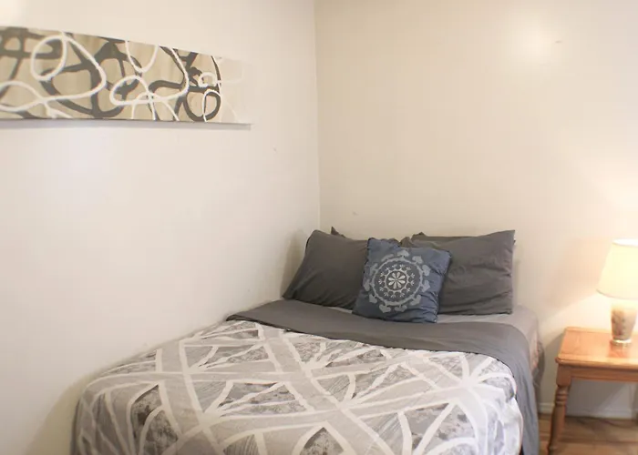 3 Bedroom Southside Loft - Amazing Location Apartment