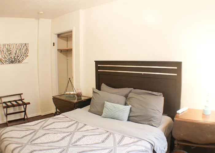 3 Bedroom Southside Loft - Amazing Location *